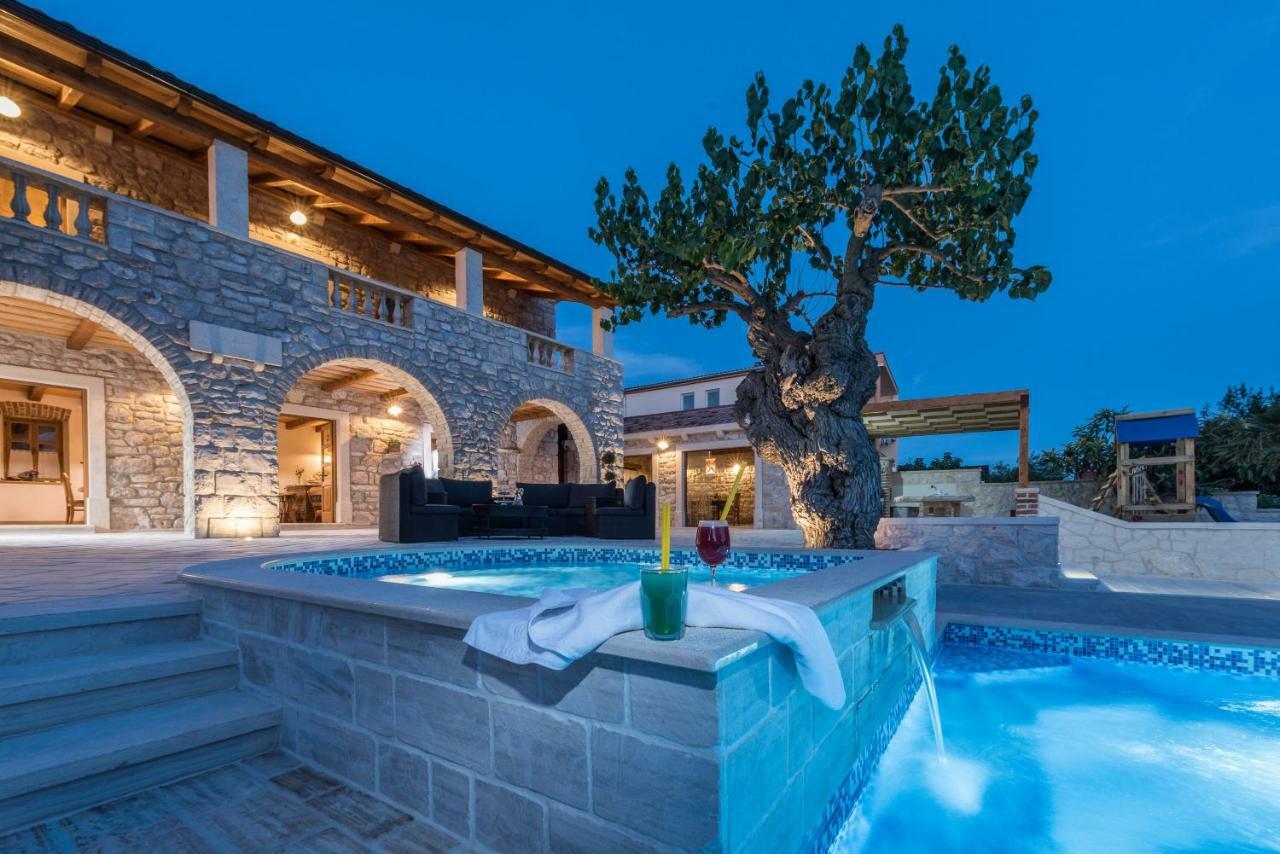 Villa Dumina Sukošan Esterno foto